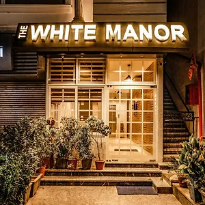 *** Hotel Tripli White Manor India